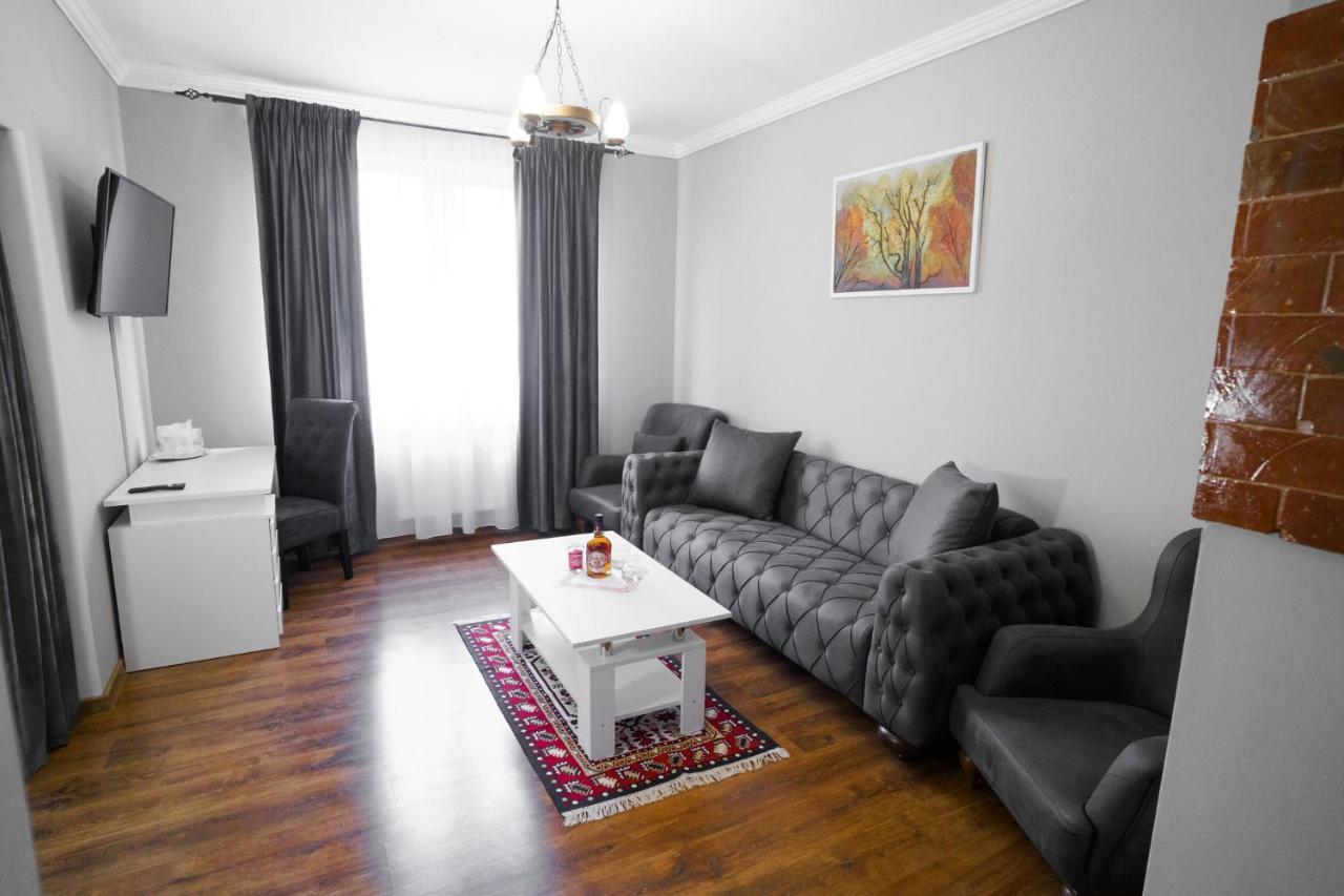 Pensiunea Koronka Esterno foto